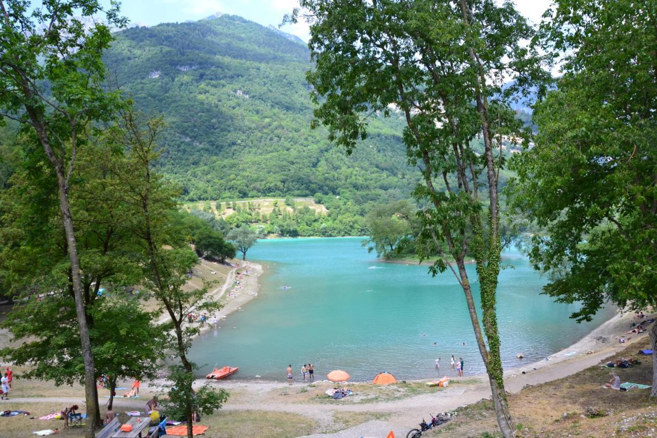 Tenno Appartamenti Garda Lake Exterior photo